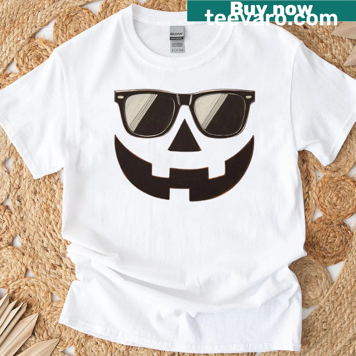 Oversized t-shirt with funny pumpkin face graphic — on a men's t-shirt