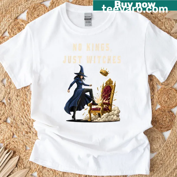 Witchcore T-shirt with the phrase 'No Kings Just Witches' for Halloween