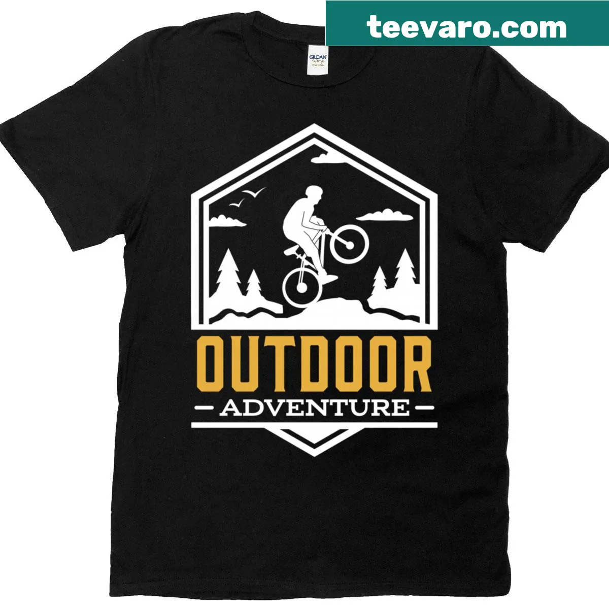 Bicycle cyclist illustration T-shirt for outdoor enthusiasts. — on a men's t-shirt