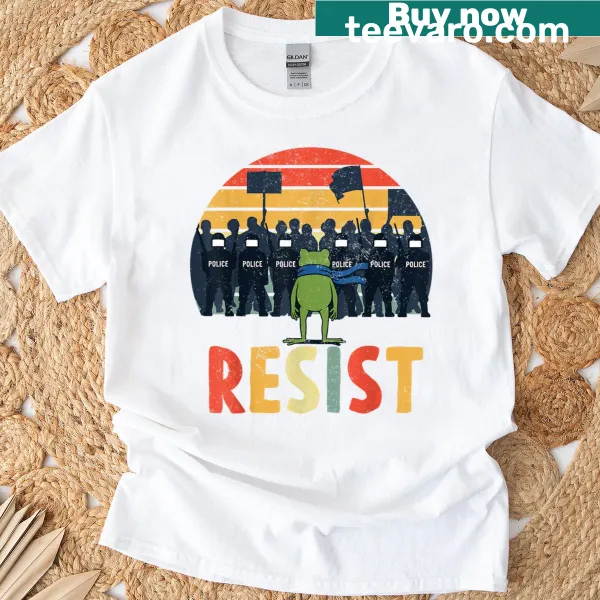 Frog-themed graphic tee promoting immigrant rights
