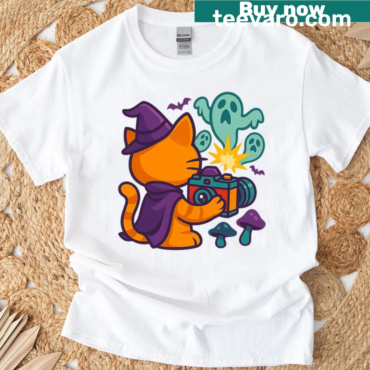 Cartoon cat with a haunted camera taking ghost photos on a Halloween T-shirt. — on a men's t-shirt
