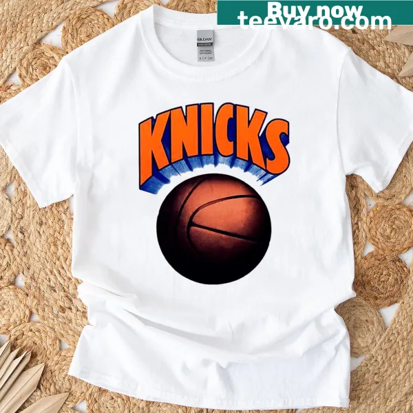 Vintage Knicks T-shirt with distressed print