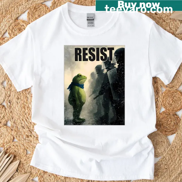 Vintage activist T-shirt featuring frogs with edgy messages