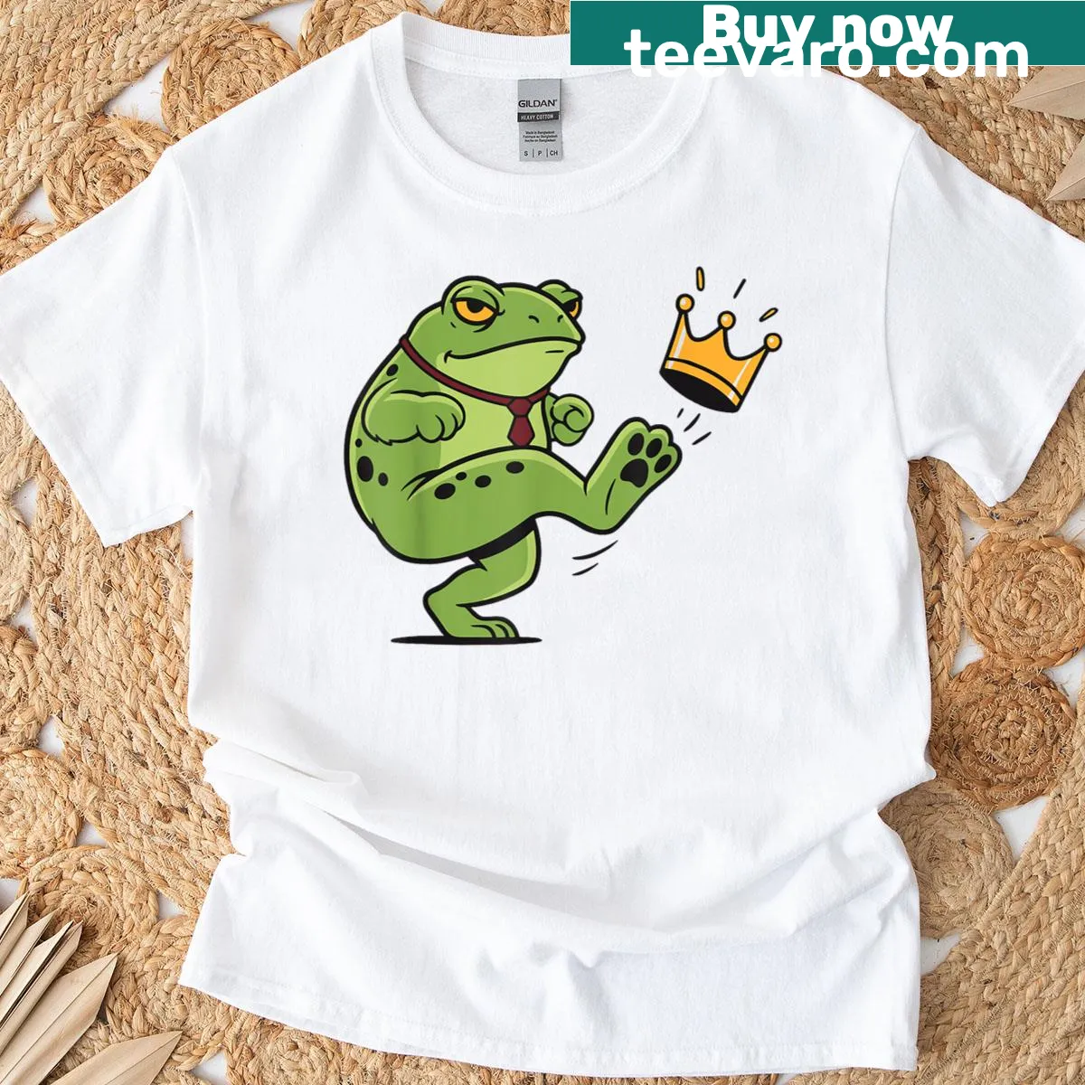 Funny T-shirt with frog graphic and 'No Kings' text — on a men's t-shirt