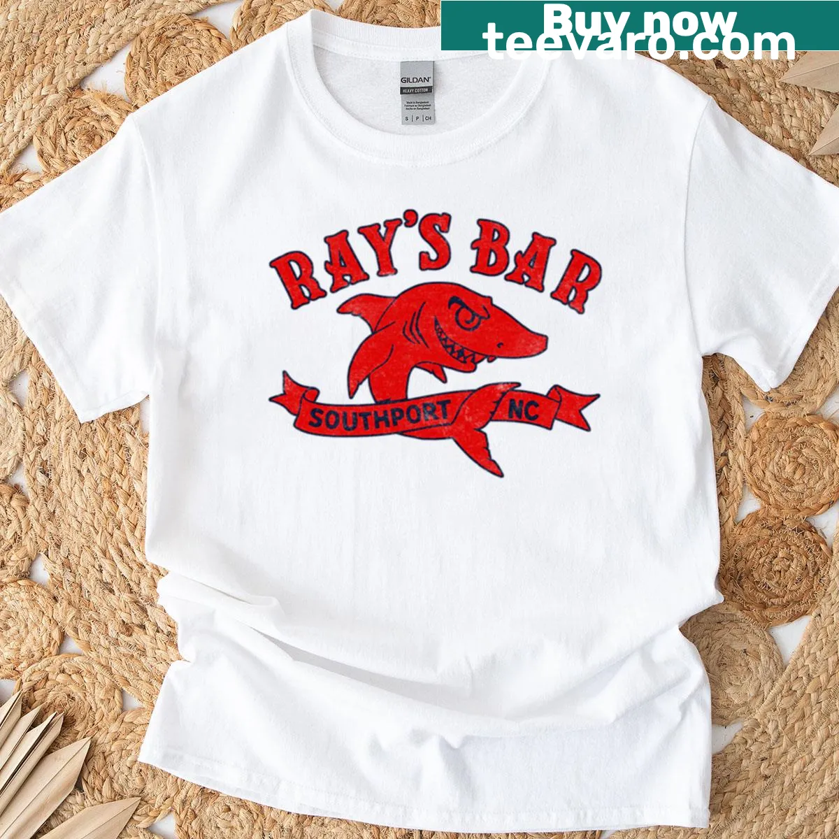Illustration of Rays Bar on a casual T-shirt — on a men's t-shirt