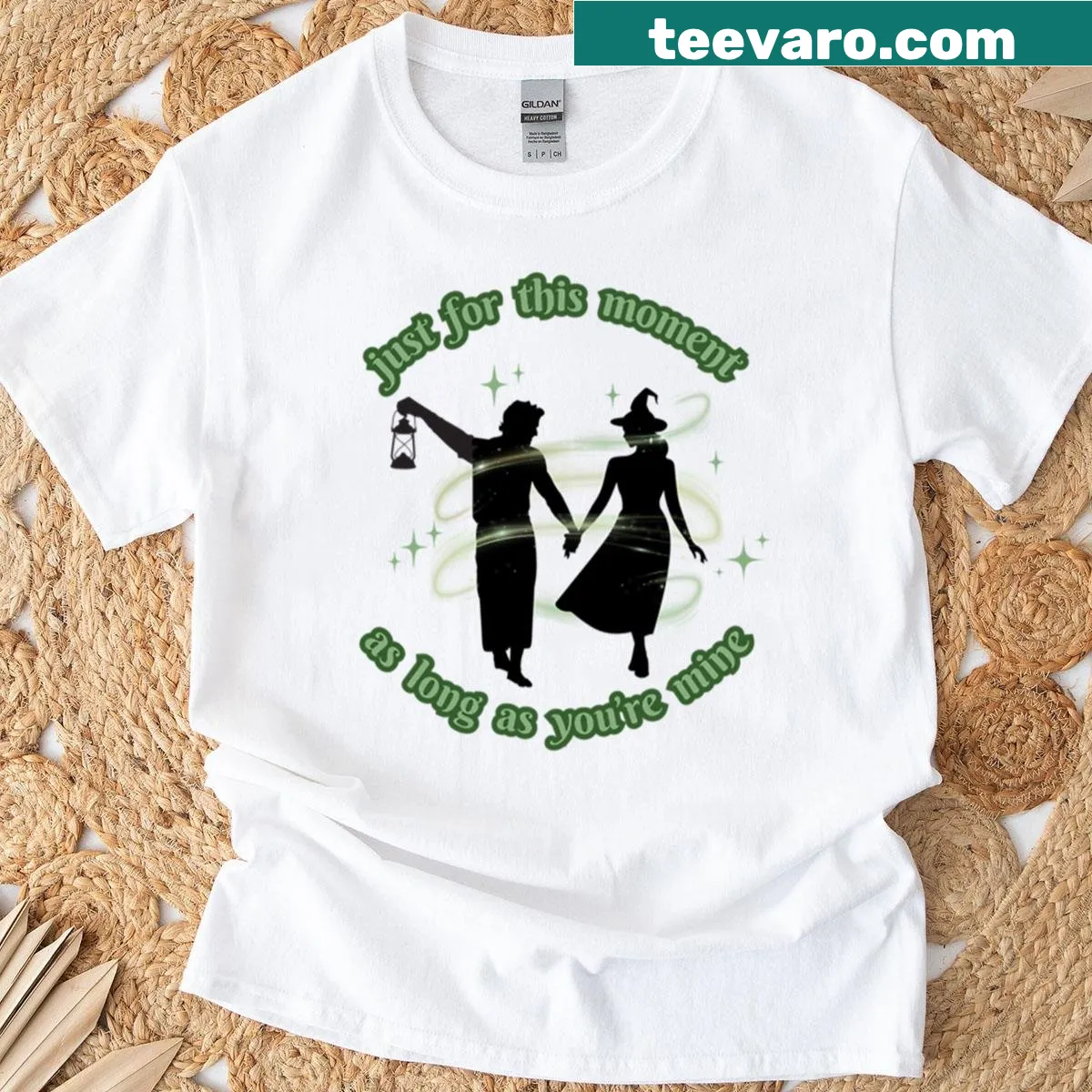 Illustration of Fiyero and Elphaba from Wicked, capturing their bond — on a men's t-shirt
