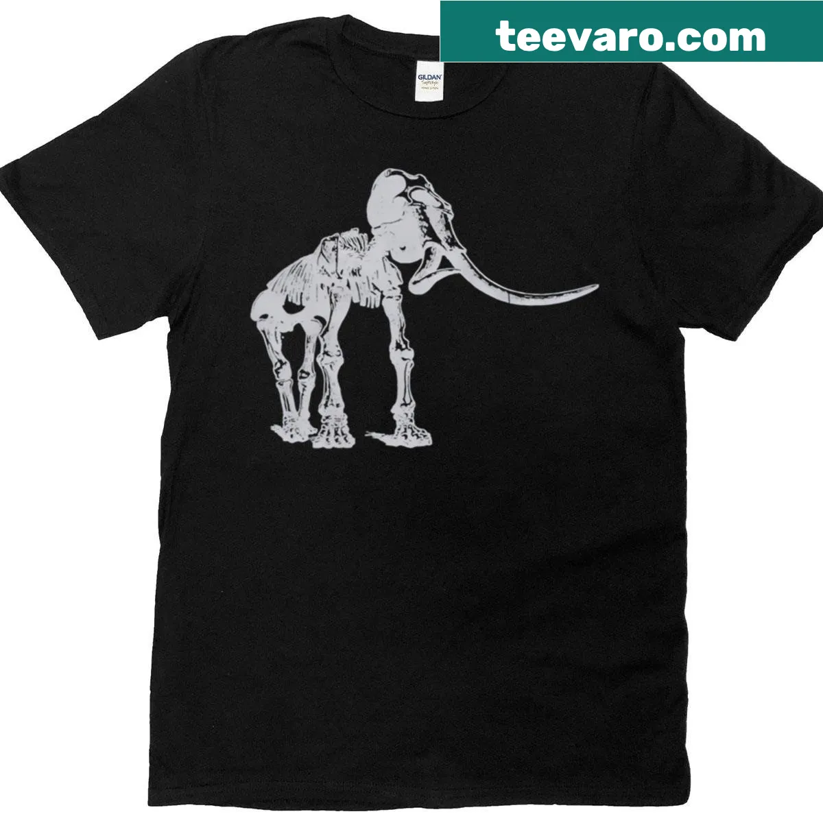 Illustration of a mastodon skeleton on T-shirt — on a men's t-shirt