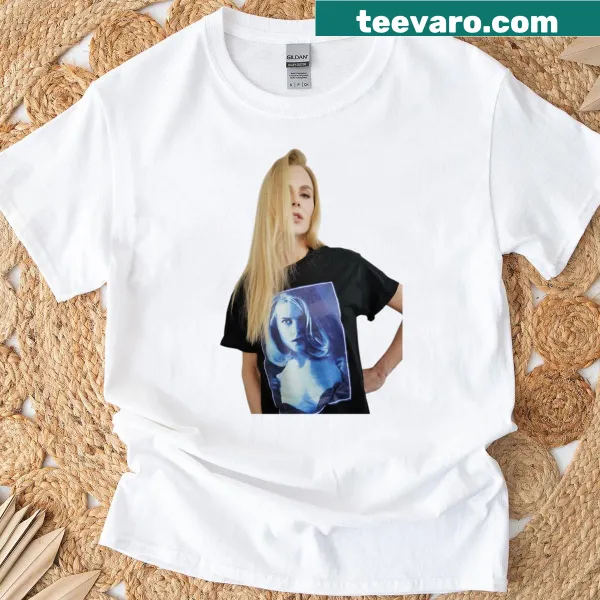 T-shirt featuring an artistic illustration inspired by Nicole Kidman
