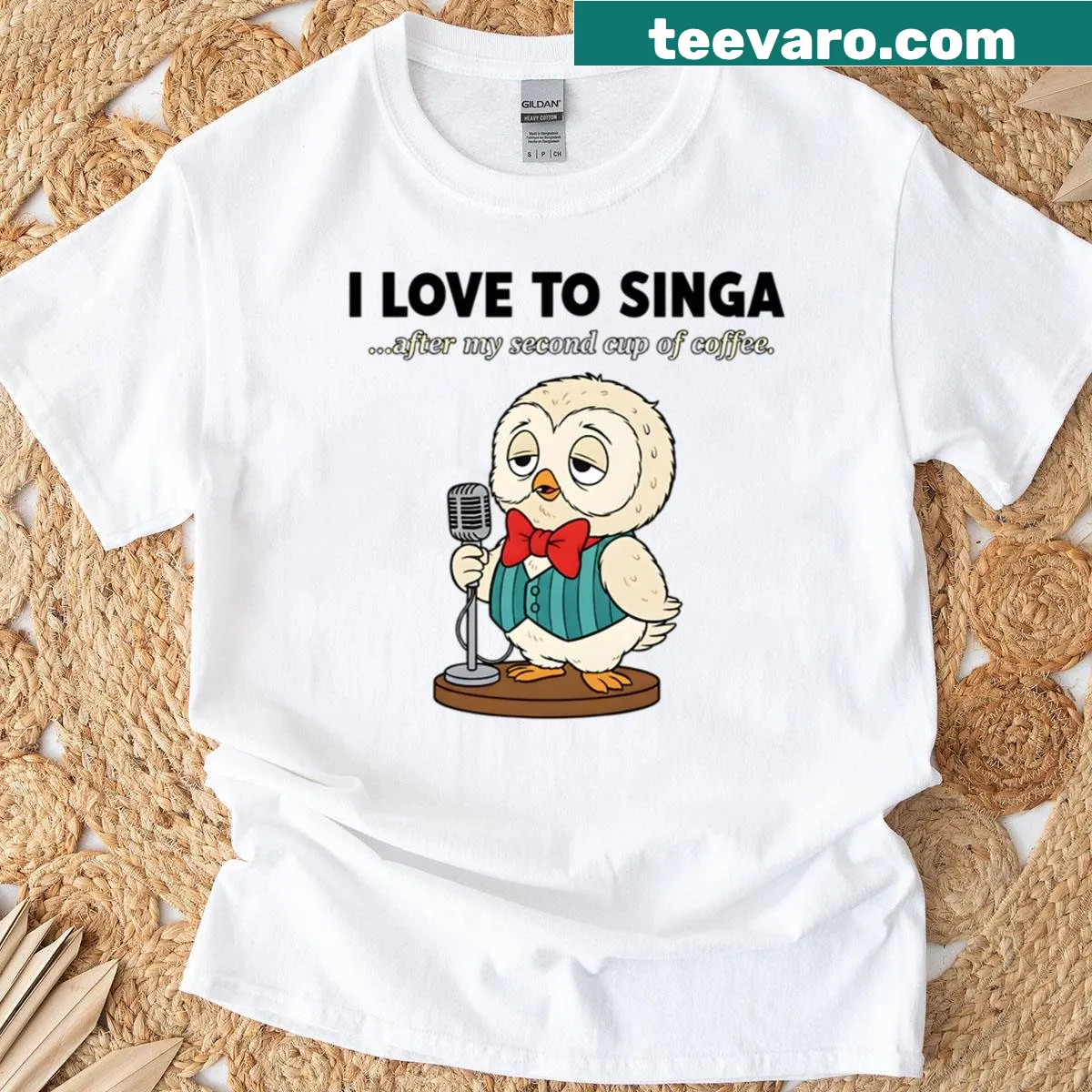 Vintage cartoon Owl Jolson I Love To Singa illustration on a T-shirt — on a men's t-shirt