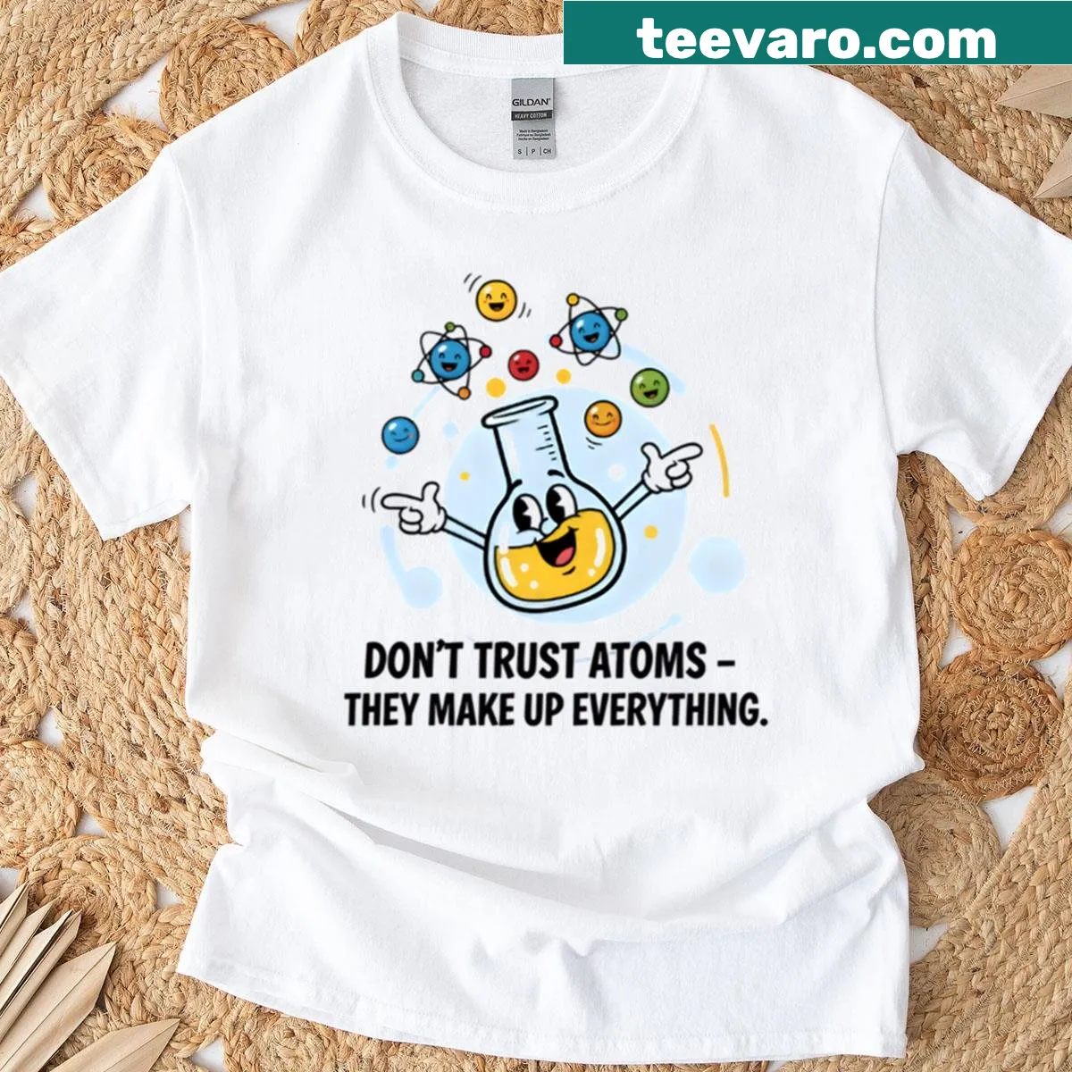 Humorous T-shirt with the phrase 'Don't Trust Atoms' — on a men's t-shirt