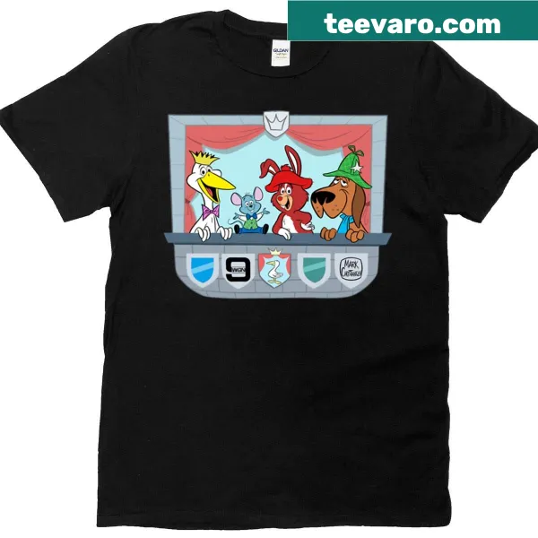 Playful illustration of Garfield and goose puppets on a fun T-shirt