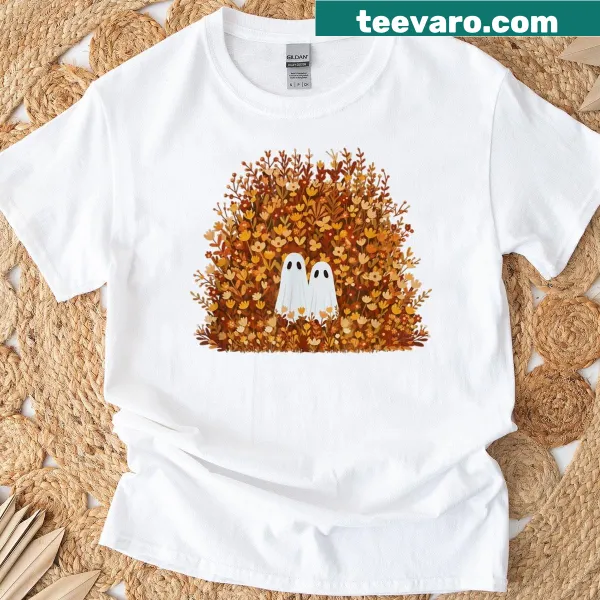 T-shirt featuring playful ghosts and floraflowers for Halloween