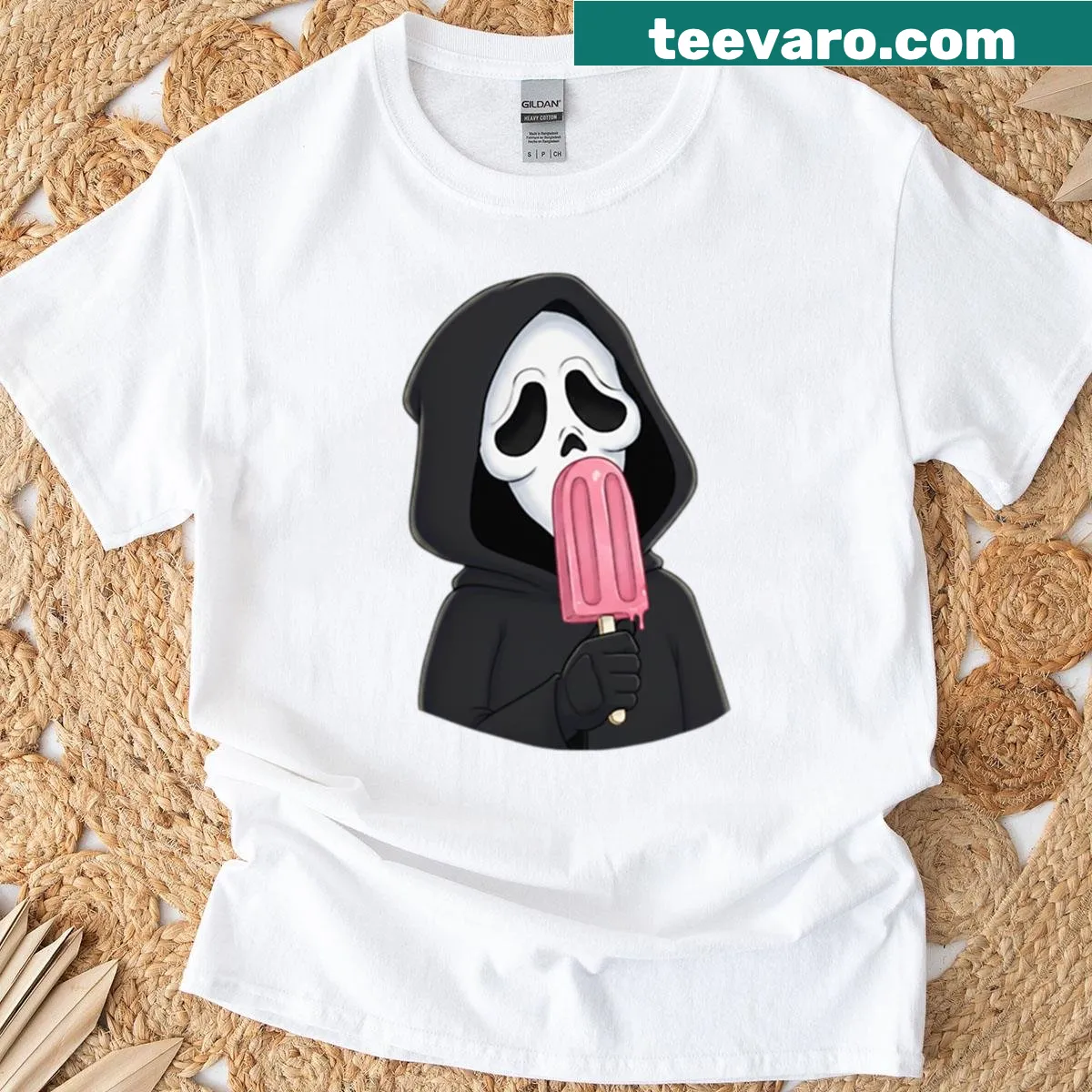 Illustration of Ghostface with a heart popsicle in pink — on a men's t-shirt