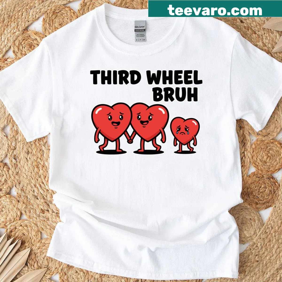 Funny Third Wheel Bruh text for lonely hearts — on a men's t-shirt