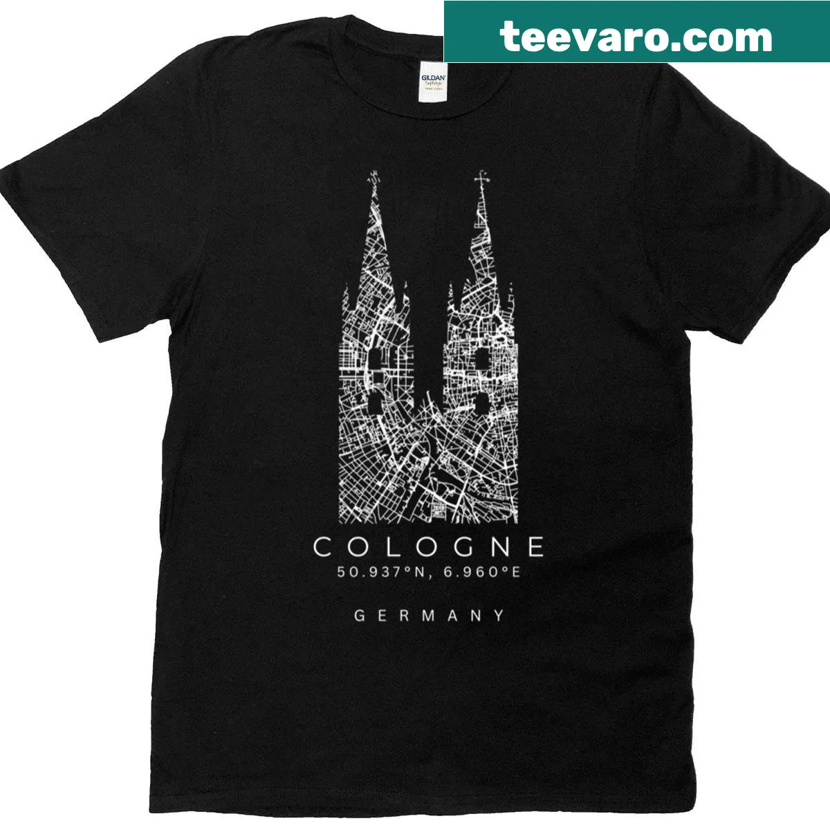 Minimalist map of Cologne Cathedral on a t-shirt — on a men's t-shirt