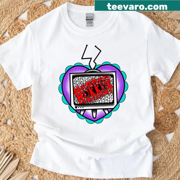 Graphic T-shirt dedicated to horror lovers