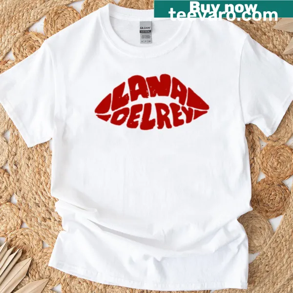 Vintage t-shirt featuring Lana Del Rey kiss logo