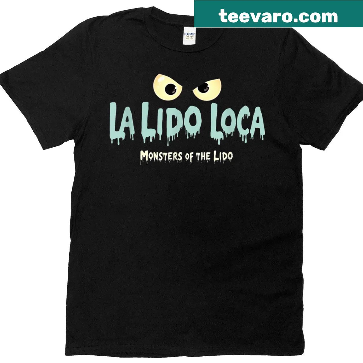 Illustration of playful aliens enjoying a cruise vacation — on a men's t-shirt