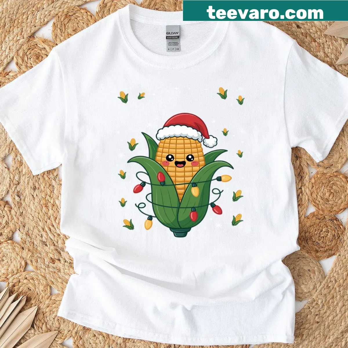 Cartoon corn with Christmas lights on a humorous holiday t-shirt — on a men's t-shirt
