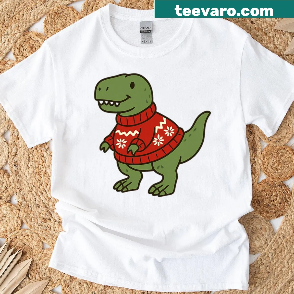 Cartoon dinosaur in festive attire on Christmas T-shirt. — on a men's t-shirt