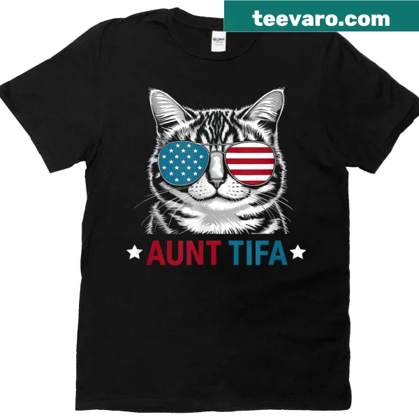 Humorous text design for cat aunts on T-shirt