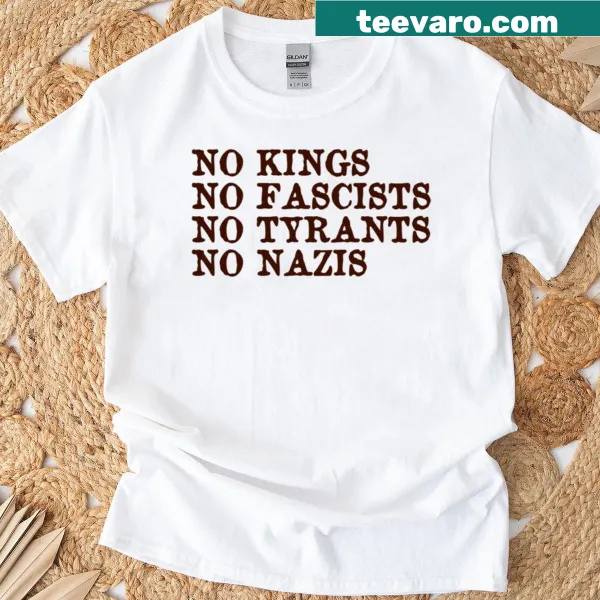 Oversized anti-monarchy T-shirt with 'No Kings Fascists' and frog graphic