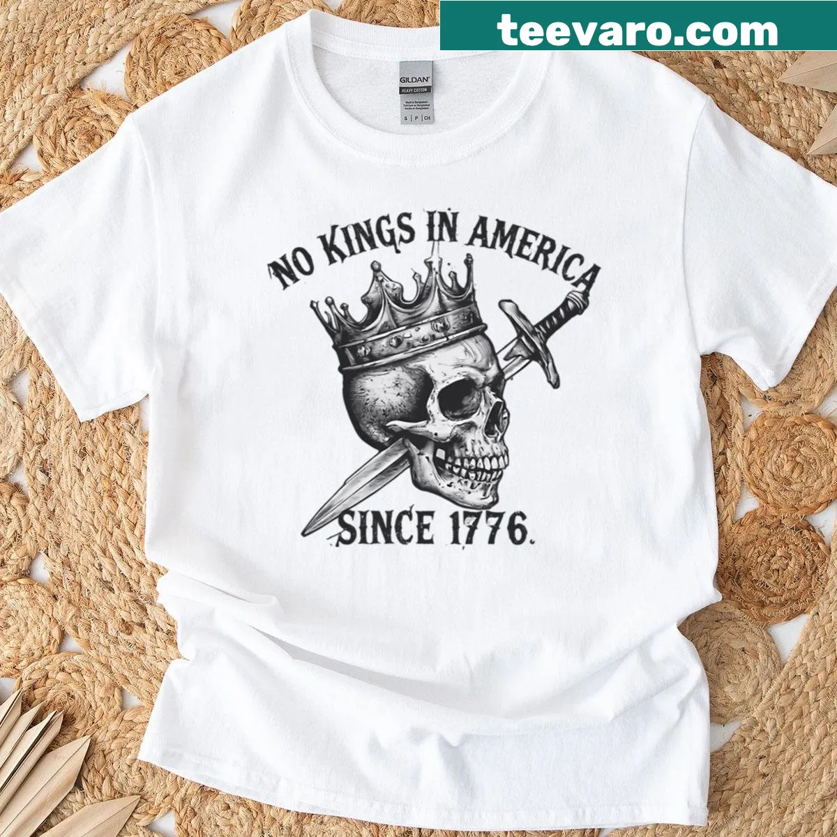 Oversized T-shirt stating: No Kings In America Since 1776 — on a men's t-shirt