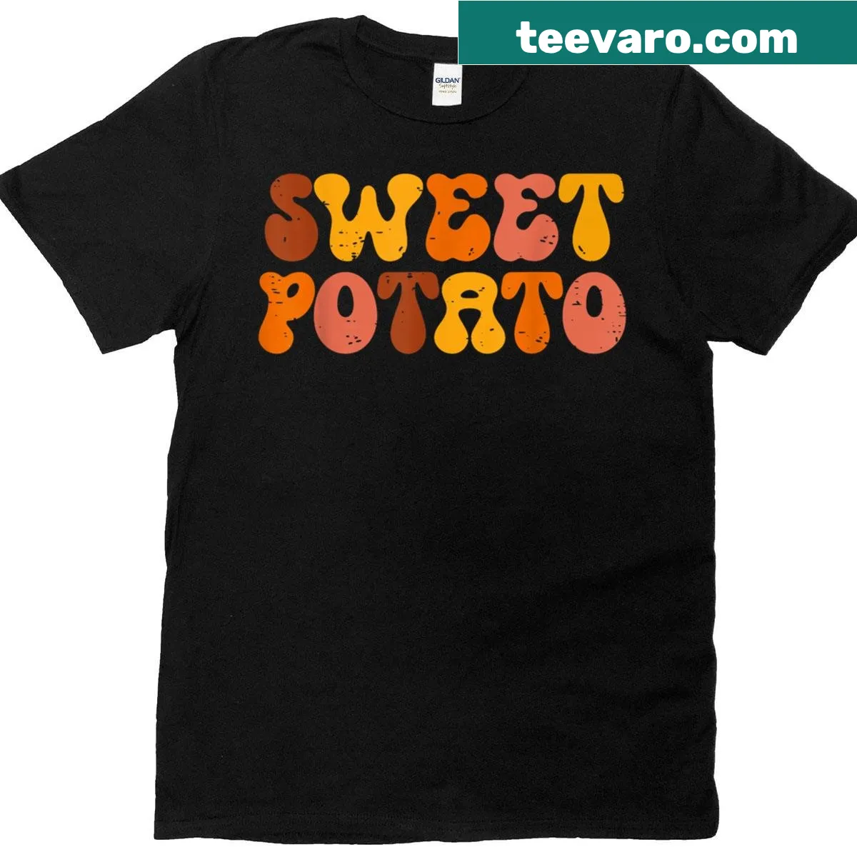 Christmas T-shirt with badge design for police officers — on a men's t-shirt