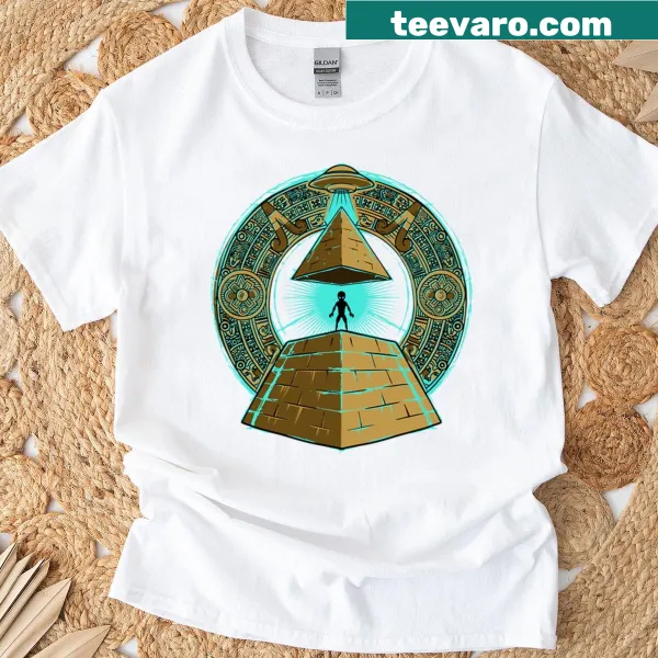 T-shirt featuring an alien meditating in pyramids illustration