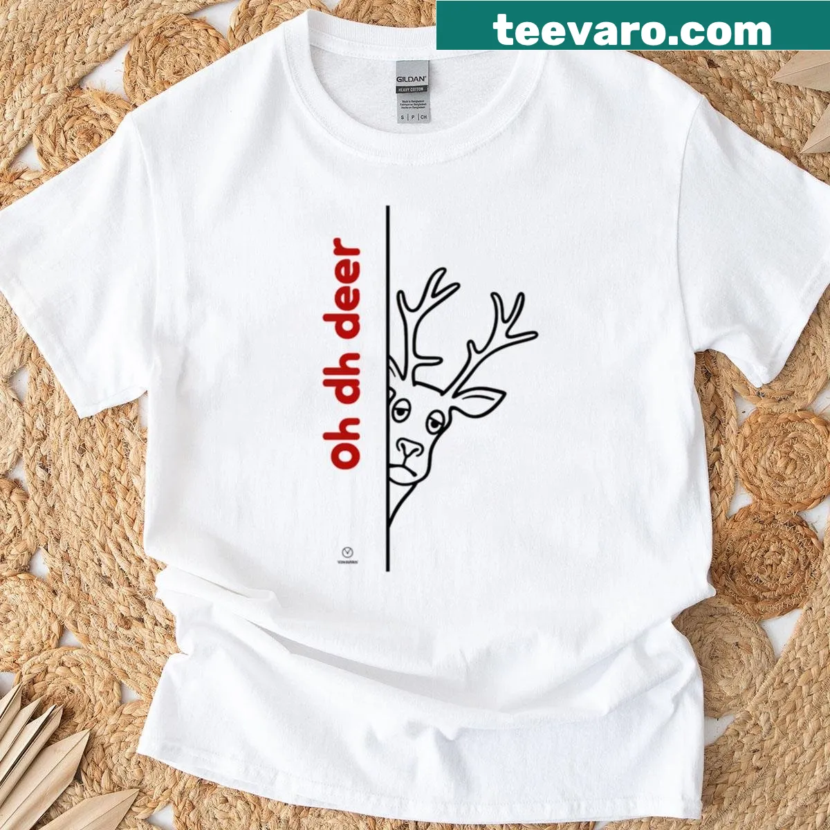 Minimalist deer pun illustration on T-shirt — on a men's t-shirt