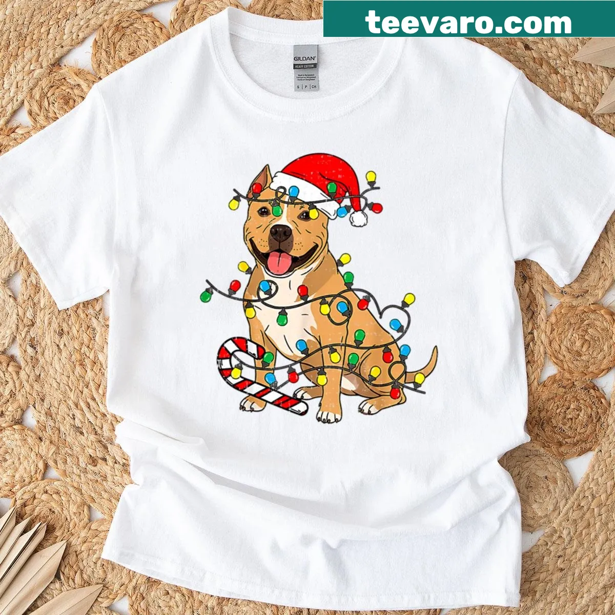 Pitbull illustration with Christmas lights and Santa hat for T-shirt — on a men's t-shirt