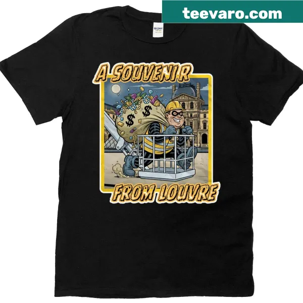 Souvenir T-shirt featuring the Louvre Paris design