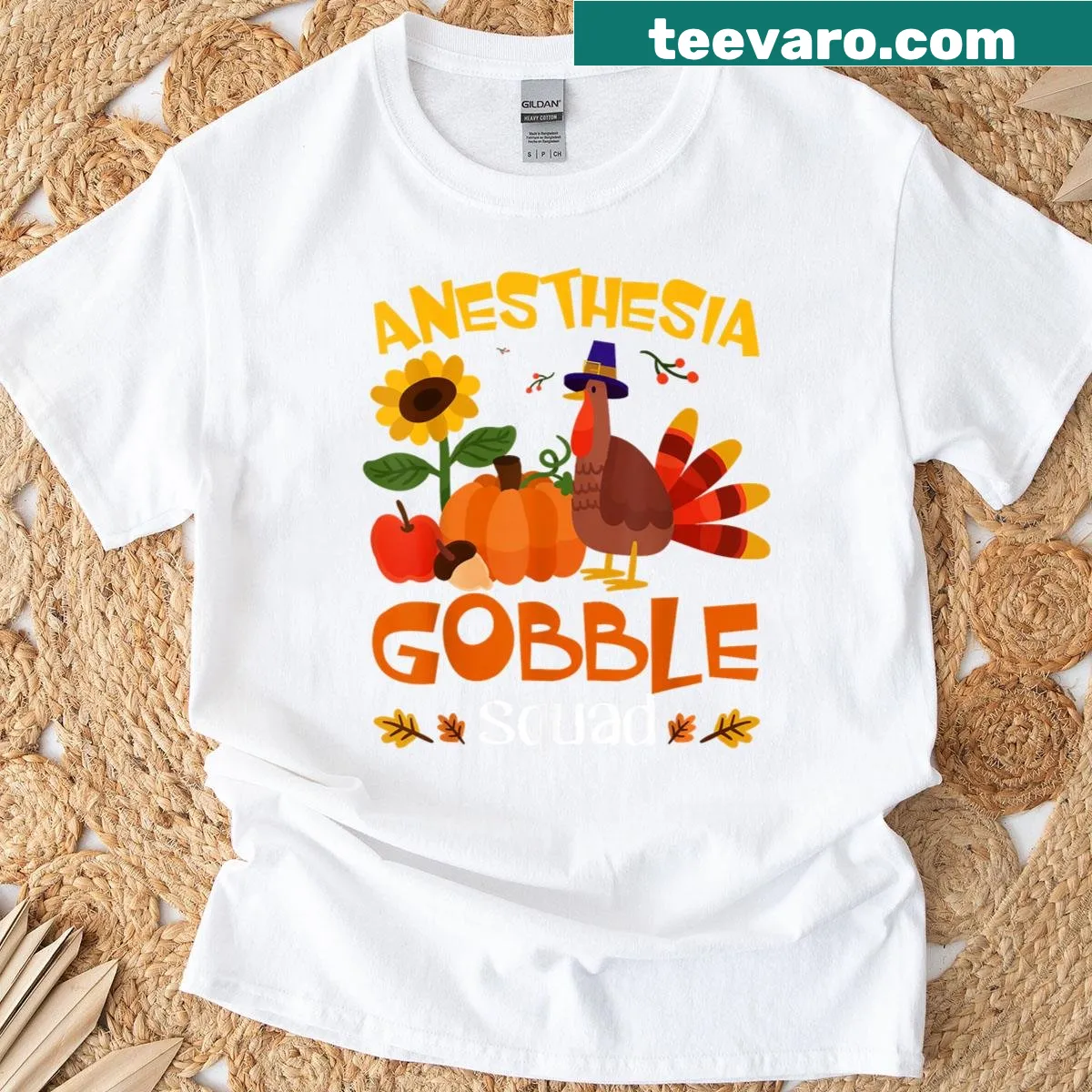 Turkey with surgical masks illustration on Thanksgiving shirt — on a men's t-shirt