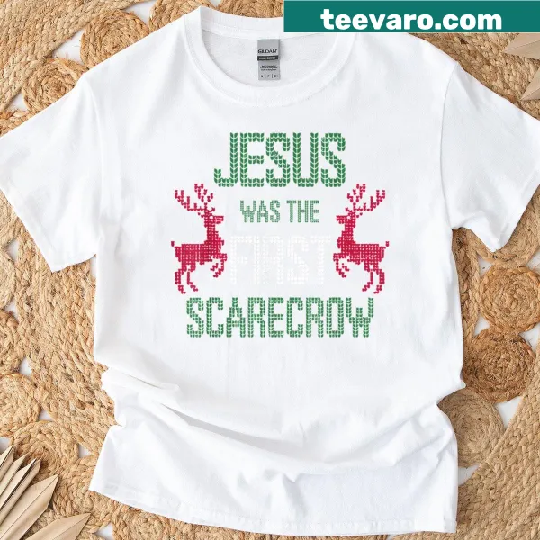 Funny Christmas T-shirt with scarecrow slogan