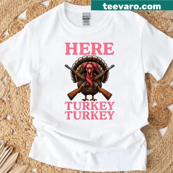 Proud Hunter Girl Mom T-shirt with bold text design