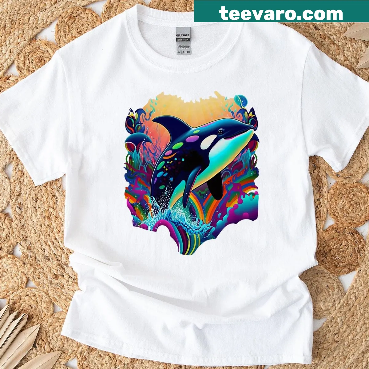 Artistic graphic of a killer whale on T-shirt — on a men's t-shirt