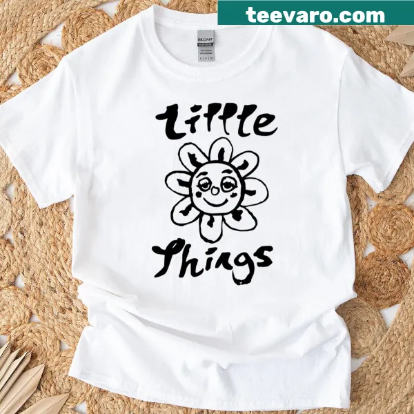 T-shirt with a design celebrating the little things in life.