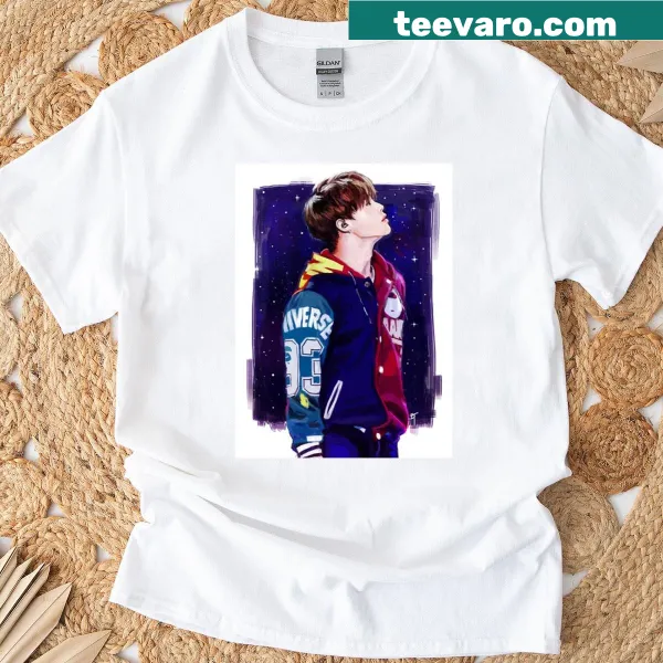 Oversized T-shirt featuring a starry design inspired by Jimin