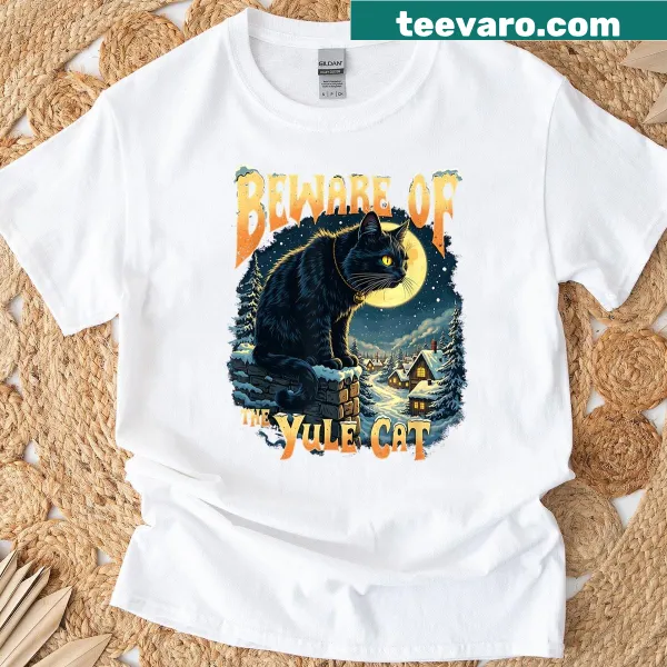 Vintage Christmas T-shirt featuring the Yule Cat Jolakotturinn