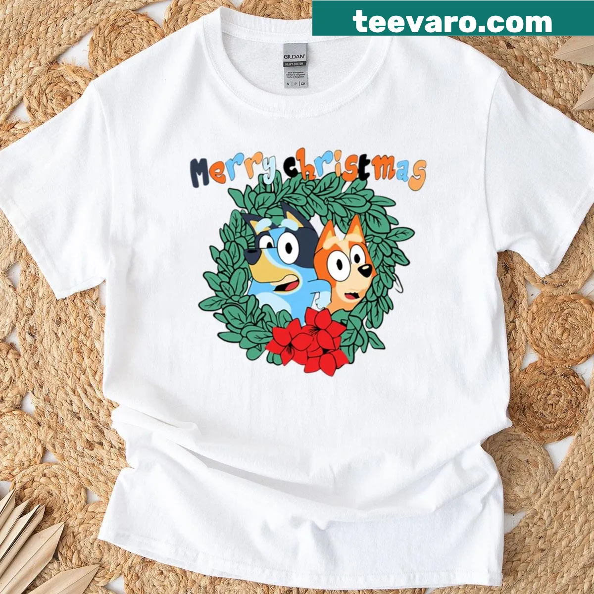 Cute t-shirt featuring Bluey and Bingo in a Christmas wreath — on a men's t-shirt
