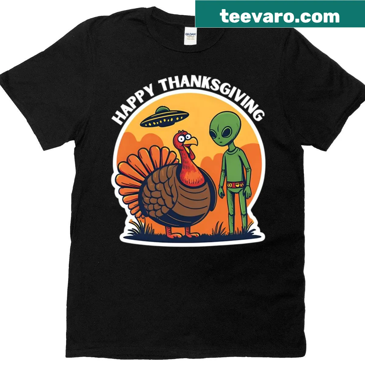 Cartoon graphic t-shirt of an alien taking a selfie with a turkey. — on a men's t-shirt