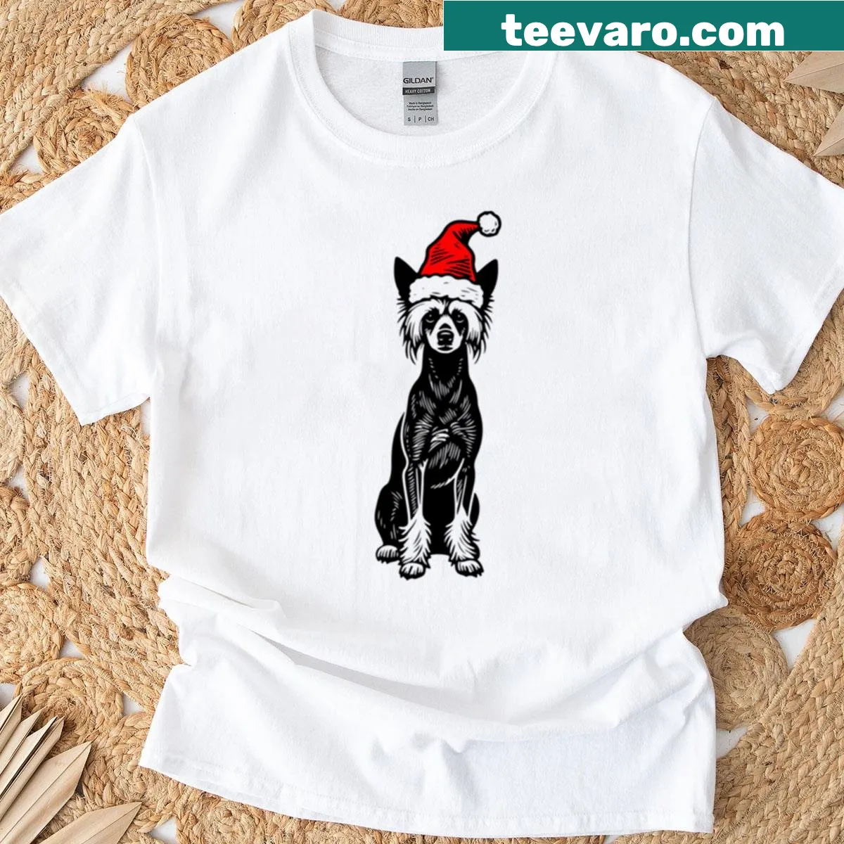 Chinese Crested dog silhouette with Santa hat on a t-shirt — on a men's t-shirt
