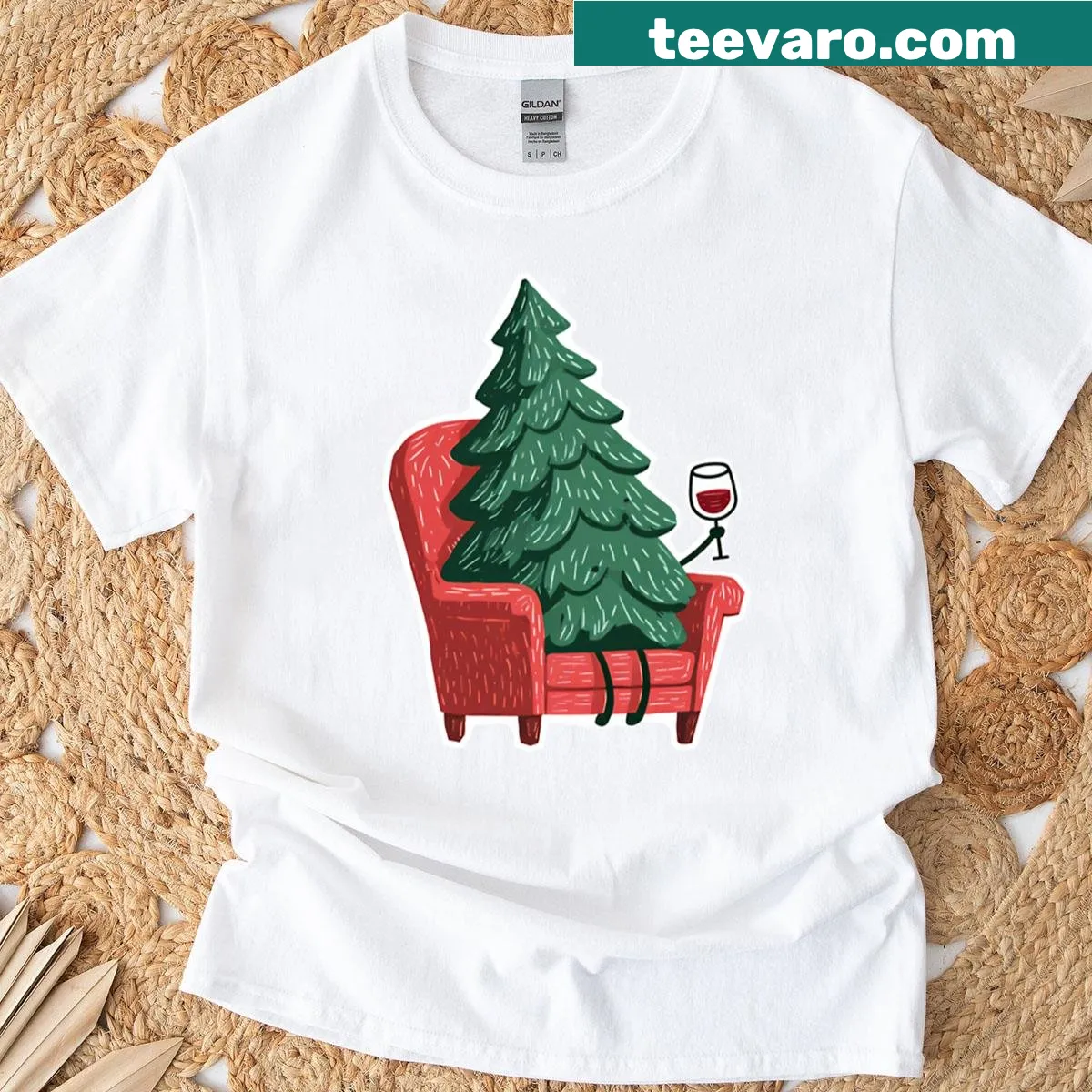 Cute T-shirt with a Christmas tree and wine illustration for the holidays — on a men's t-shirt