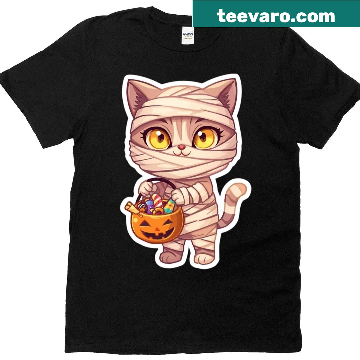 Mummy cat with jack-o'-lantern candy bucket graphic on t-shirt — on a men's t-shirt