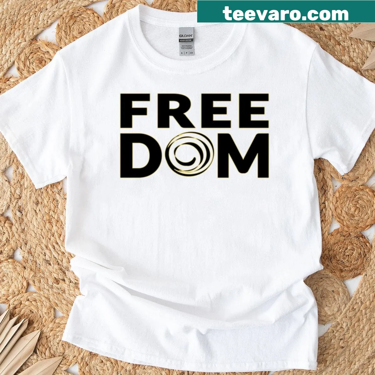 Retro t-shirt with the word 'Freedom' in swirling letters — on a men's t-shirt