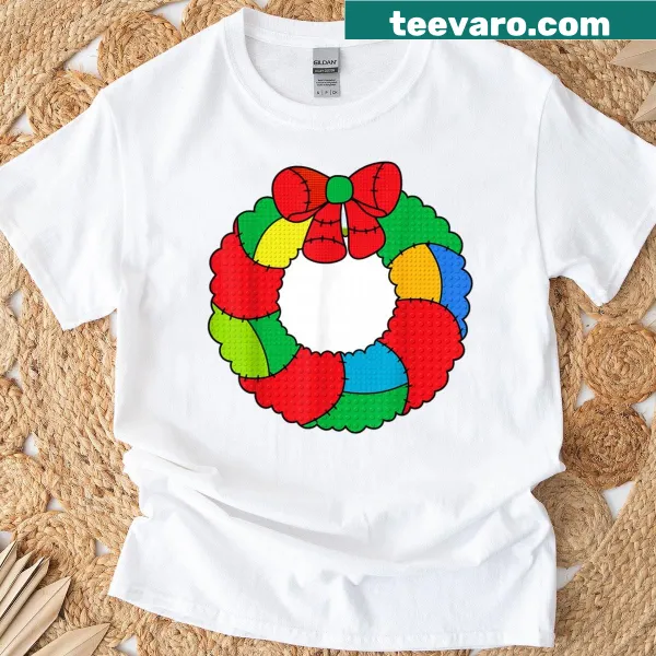 Christmas t-shirt with patchwork wreath made of building bricks