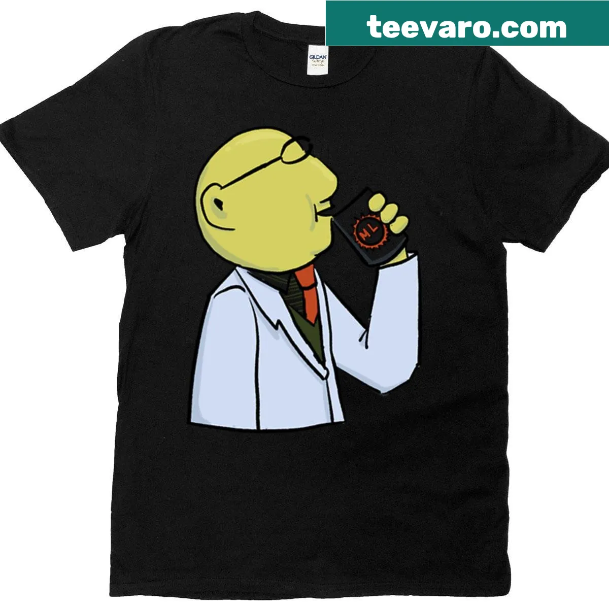Oversized T-shirt featuring cartoon Dr. Bunsen Honeydew from The Muppets — on a men's t-shirt