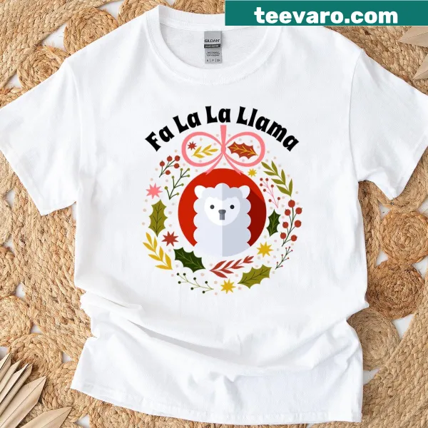 Funny llama graphic on an oversized Christmas t-shirt