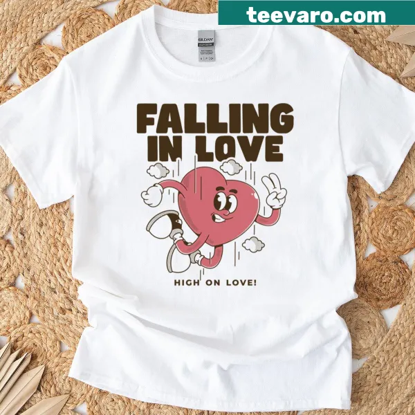 Retro cartoon heart character design T-shirt expressing love