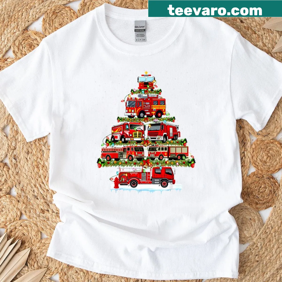 Cartoon fire truck with Christmas lights and tree — on a men's t-shirt